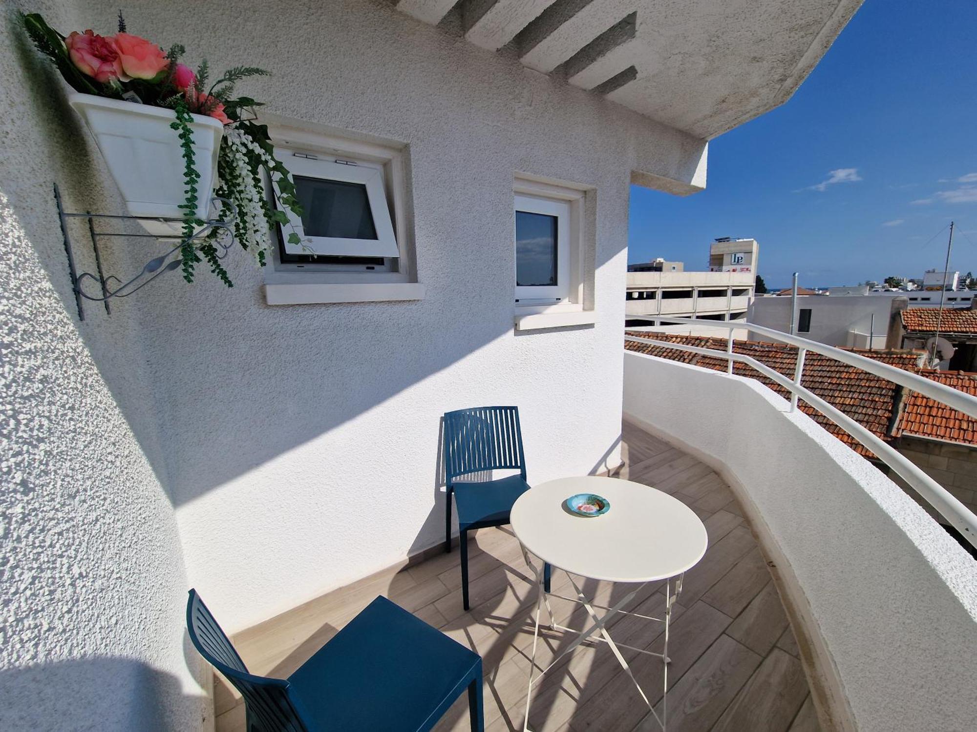 Kitieos Central Apts 100M From Finikoudes Beach Lárnaca Exterior foto